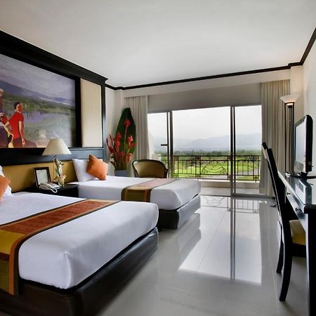 Royal Hills Golf Resort & Spa Nakhon Nayok Exterior foto