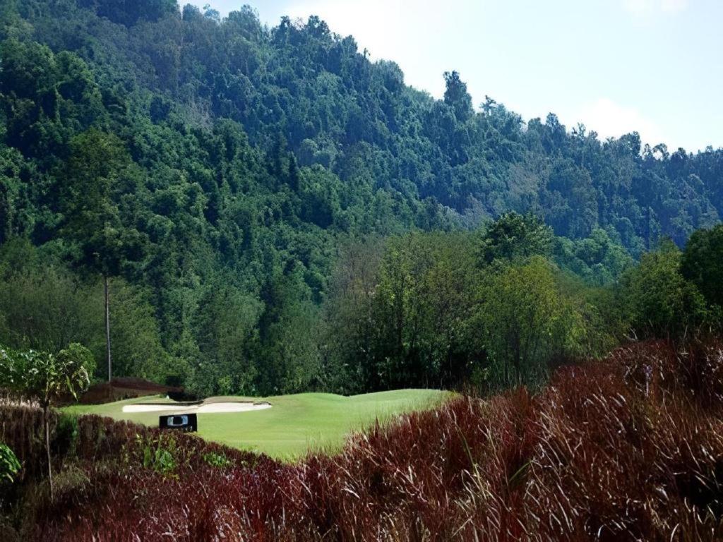 Royal Hills Golf Resort & Spa Nakhon Nayok Exterior foto