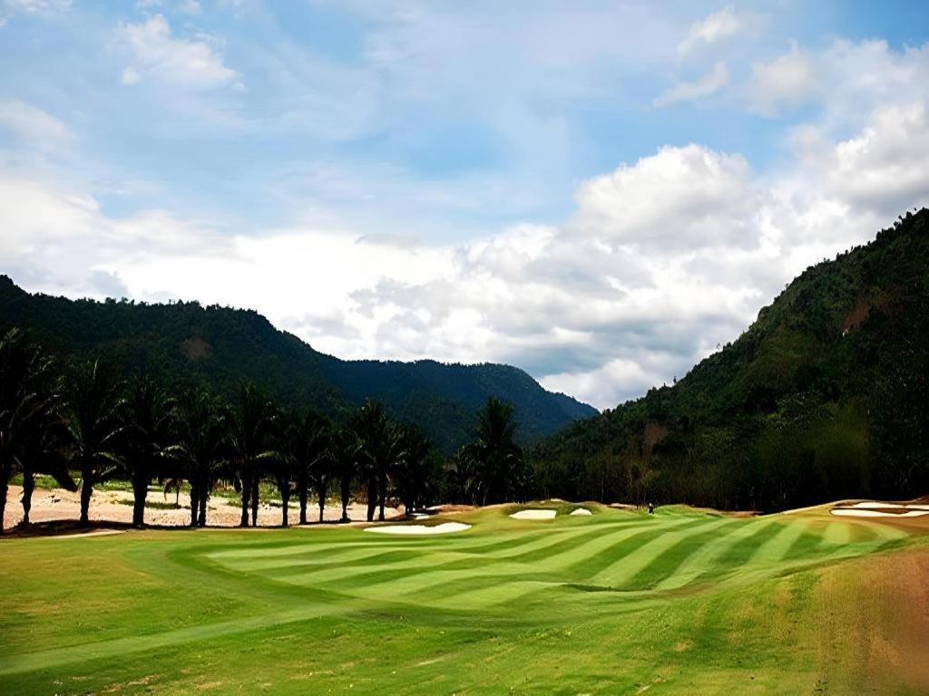 Royal Hills Golf Resort & Spa Nakhon Nayok Exterior foto