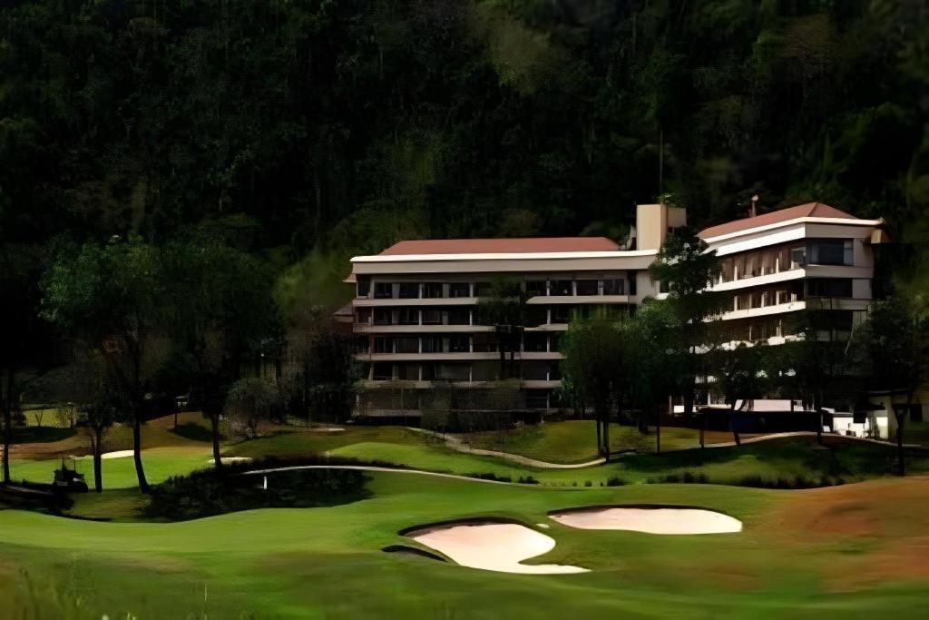 Royal Hills Golf Resort & Spa Nakhon Nayok Exterior foto